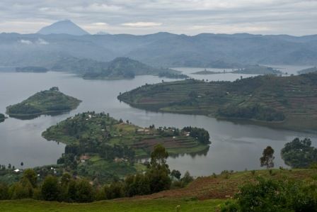 lake bnyonyi